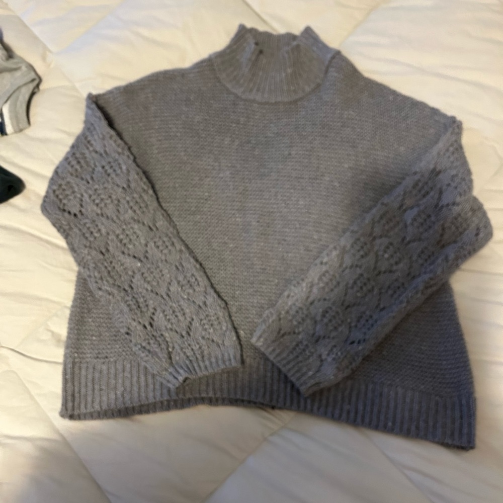 Size XL Universal Thread knit turtle neck sweater